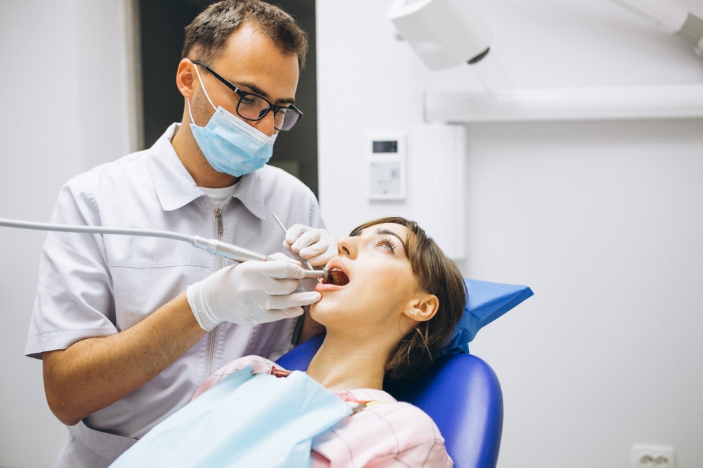 The Effective Teeth Whitening Methods